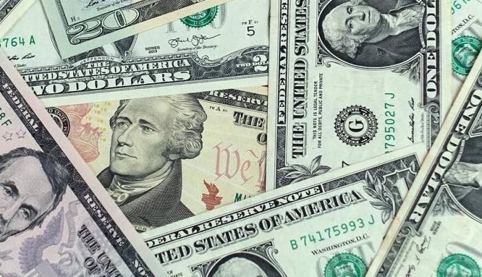 Evergrande's Dollar Bonds Plunge 98%